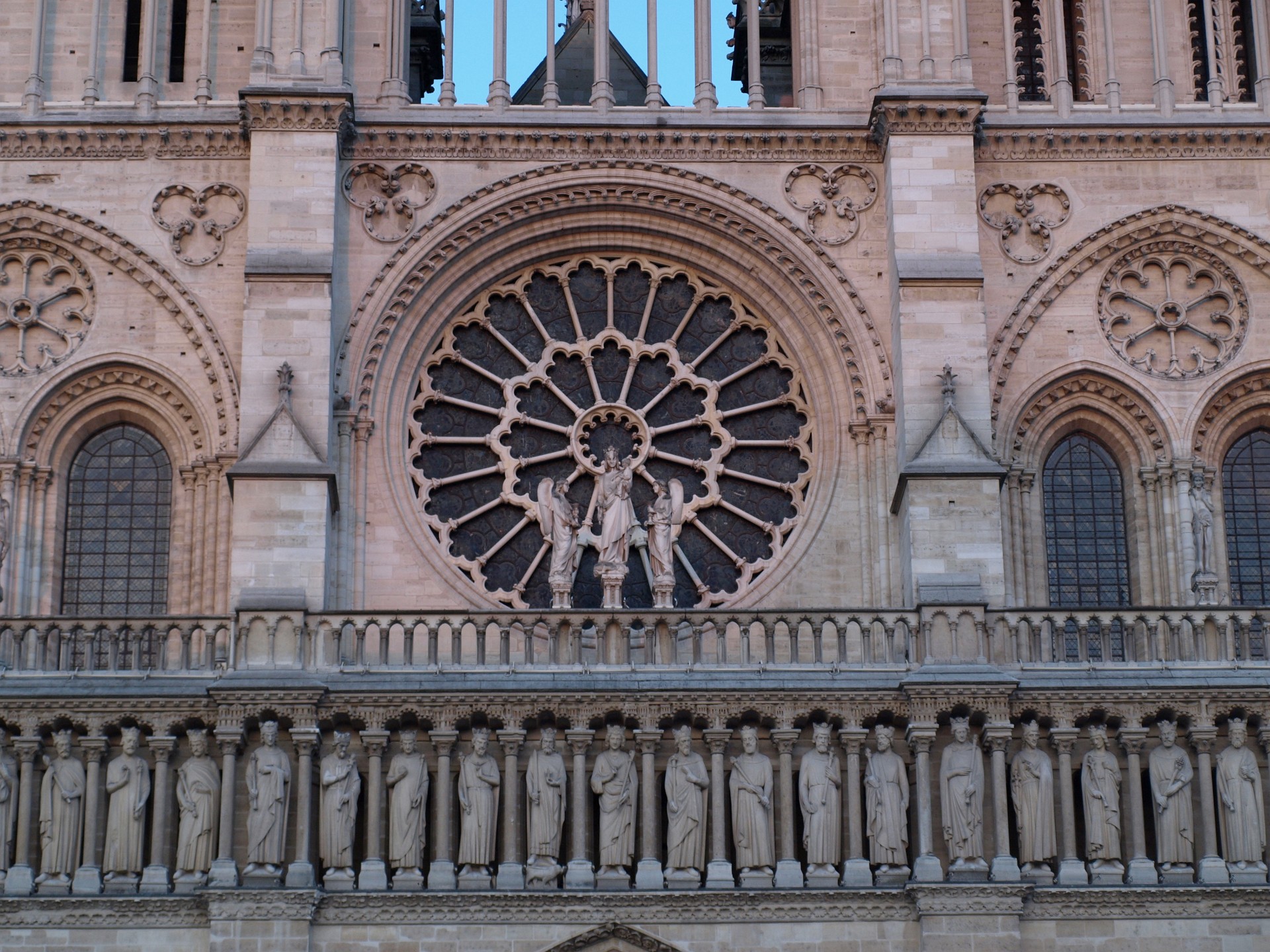 Statuary Around the Round Window